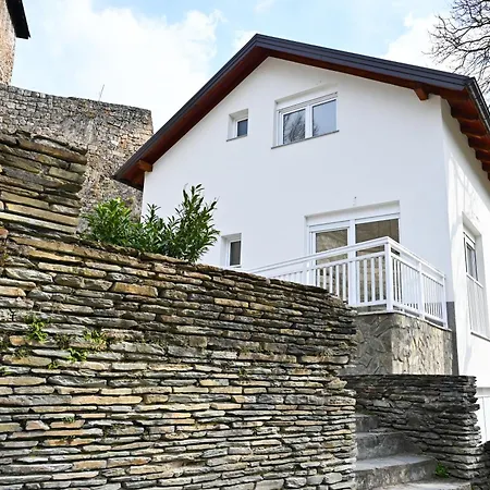 Park, * Jajce